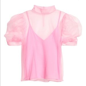 Shirt puffy sleeve shirt, light pink.